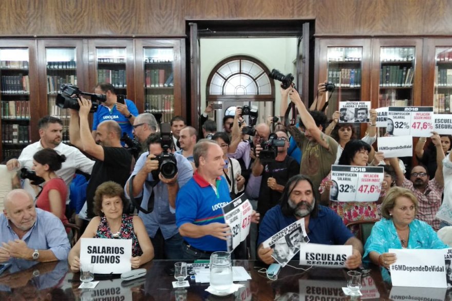 “Vos tenés dos muertes y no hiciste nada. No te interesa la educación», la acusación que calentó la paritaria docente