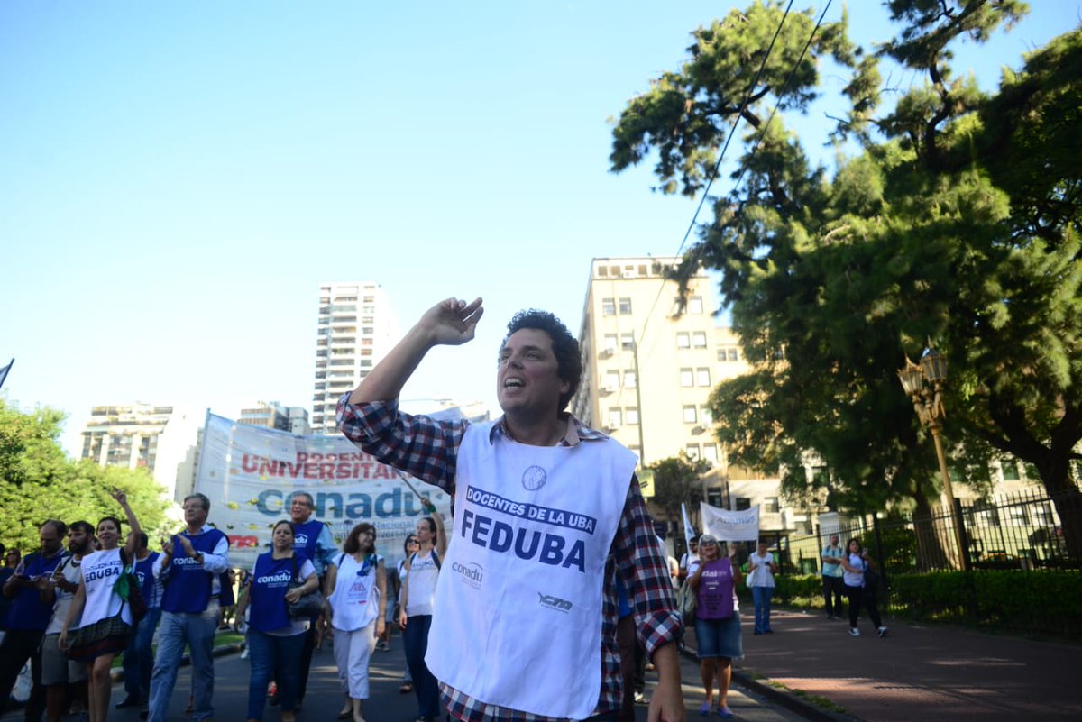 Educación mejoró la oferta y Conadu consultará a las bases si la acepta