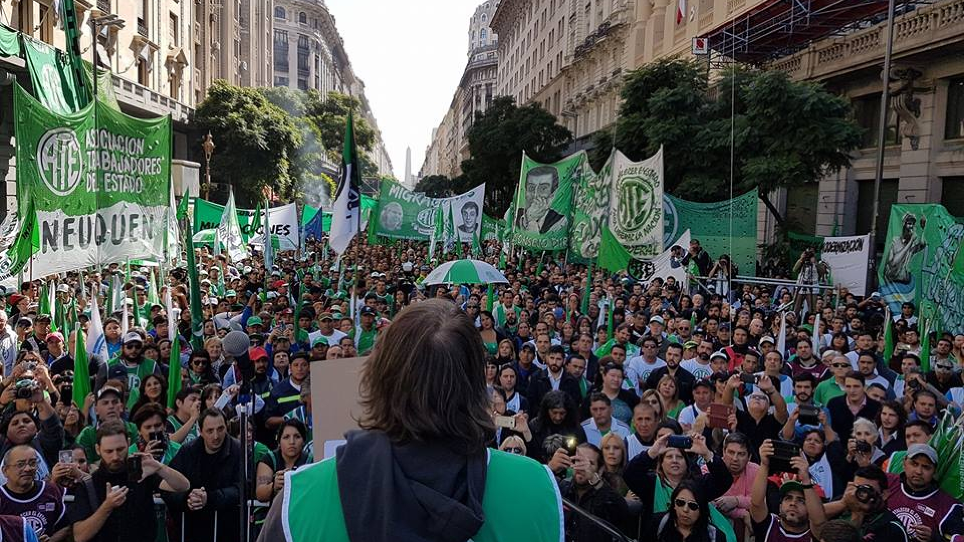 Estatales porteños paran y reclaman reapertura de paritarias porque «miles de trabajadores están por debajo de la línea de la pobreza»