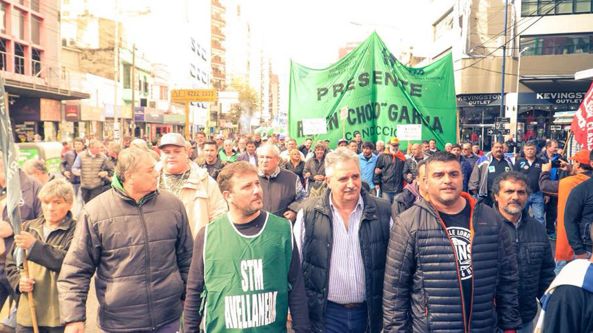 Los municipales dicen que Ferraresi los deja con un básico de indigencia