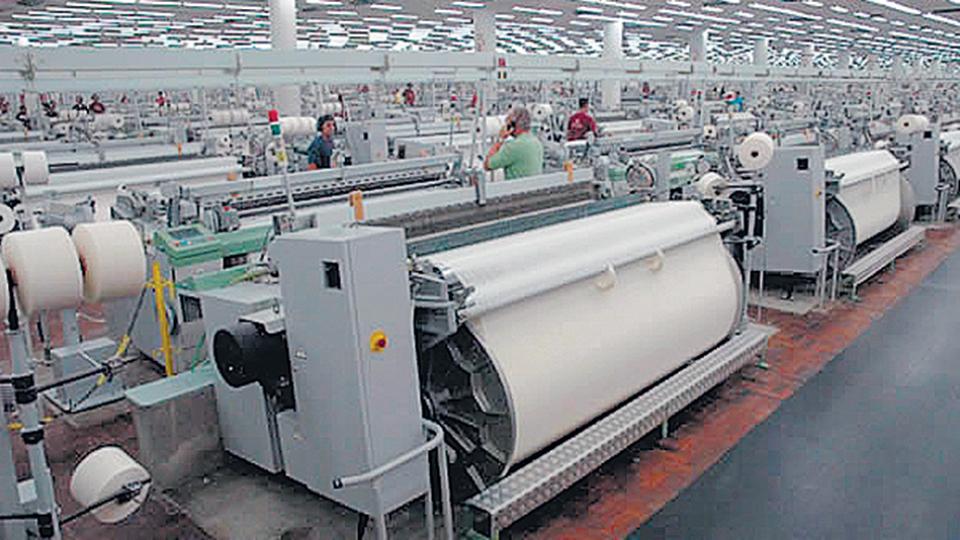 «La industria textil está agonizando»
