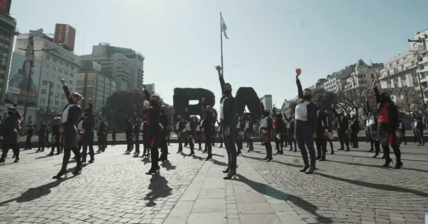 Trabajadores de LATAM organizaron un ‘flashmob’ de lucha