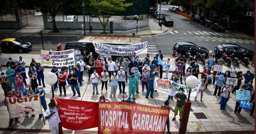 Trabajadores del Garrahan movilizan contra las paritarias que firmó Andrés Rodríguez