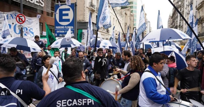 Crece la interna entre los gremios de la Anses por el aborto y la reforma previsional