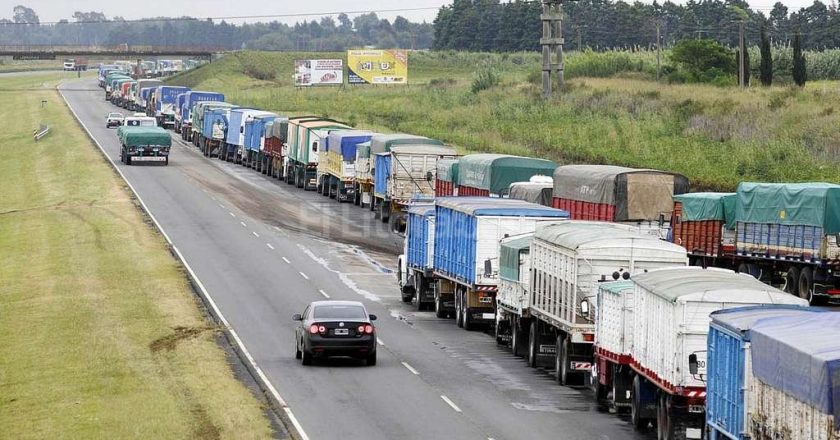 Los portuarios temen por el impacto en las terminales del paro de transportistas