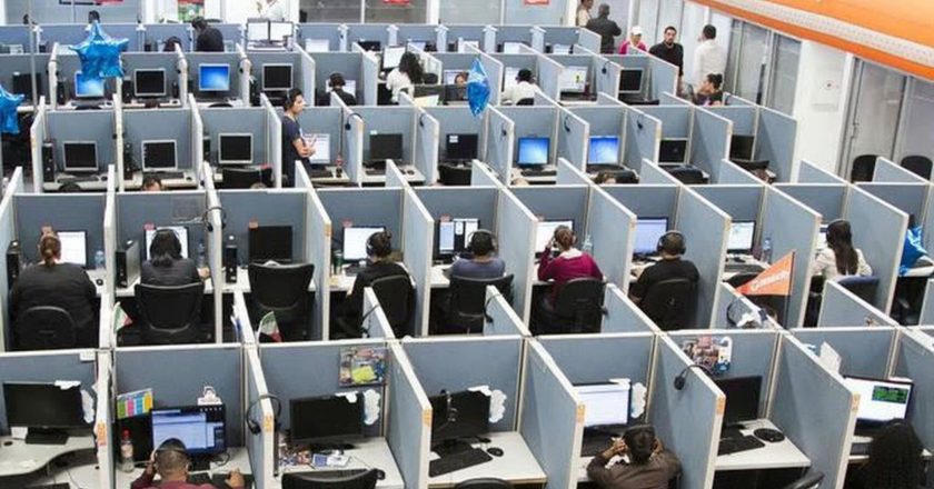 Call center: Amenazaron con despedirla si no empezaba a trabajar en forma presencial y falleció por Covid-19