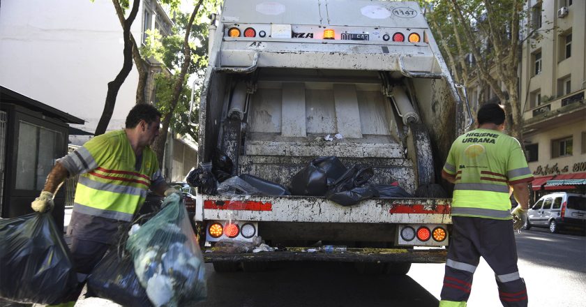 Pablo Moyano no descartó paro general de camioneros si avanza el recorte de recolección en la CABA