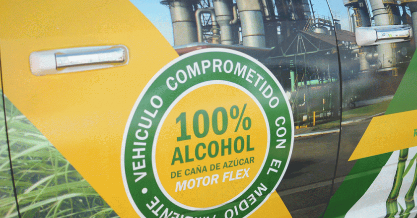 Gremios advierten que 60 mil trabajadores azucareros serían afectados si no se prorroga la ley de biocombustibles