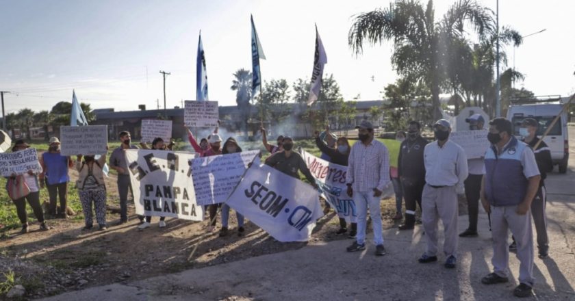 Jujuy: municipales denuncian despidos y precarización, en la ruta 34