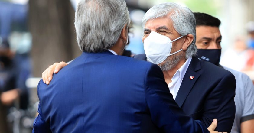 «El gorilismo está presente en muchos medios de comunicación, tratan de denostar todo lo que haga el Gobierno»