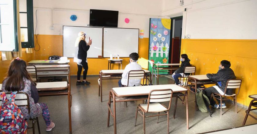 Los docentes porteños denuncian que ya son más de 60 los casos de Covid positivo en las escuelas de la Ciudad