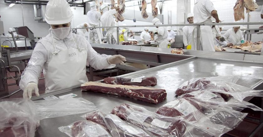 La Federación de la Carne denunció la “informalidad” de la industria frigorífica bovina de exportación
