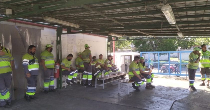 Otro mano a mano entre Moyano y Larreta: huelga de recolectores en el Sur de la Ciudad por la falta de pago de salarios a 160 camioneros