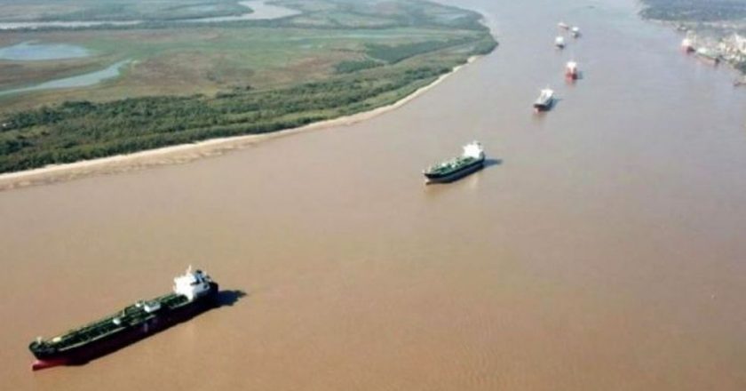 La Administración de Puertos y armadores de Argentina, Bolivia, Brasil, Paraguay y Uruguay acordaron la formación de una Mesa de Trabajo para el funcionamiento de la Hidrovía