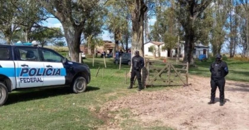 Rescatan a 5 personas sometidas a explotación laboral en un campo santafesino: les habían prometido trabajo formal y les pagaban mil pesos semanales