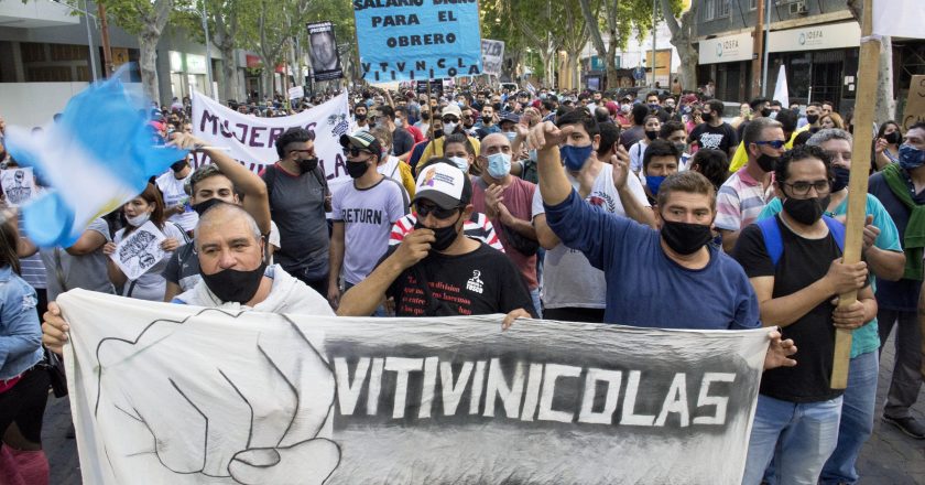 Obreros vitivinícolas denunciaron salarios de hambre: «Estamos cansados de que siempre nos den miseria»