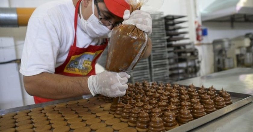 El Sindicato de Pasteleros acordó un aumento del 52% para la rama alfajorera