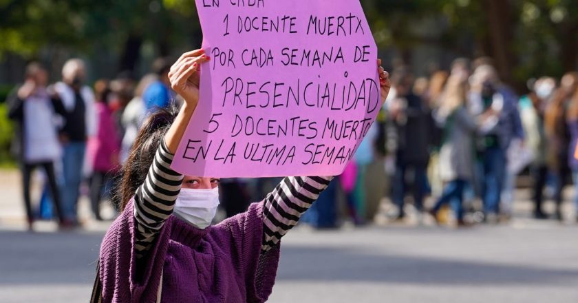 Las protestas docentes obligan a Larreta a destinar $120 millones para comprar insumos contra el Covid