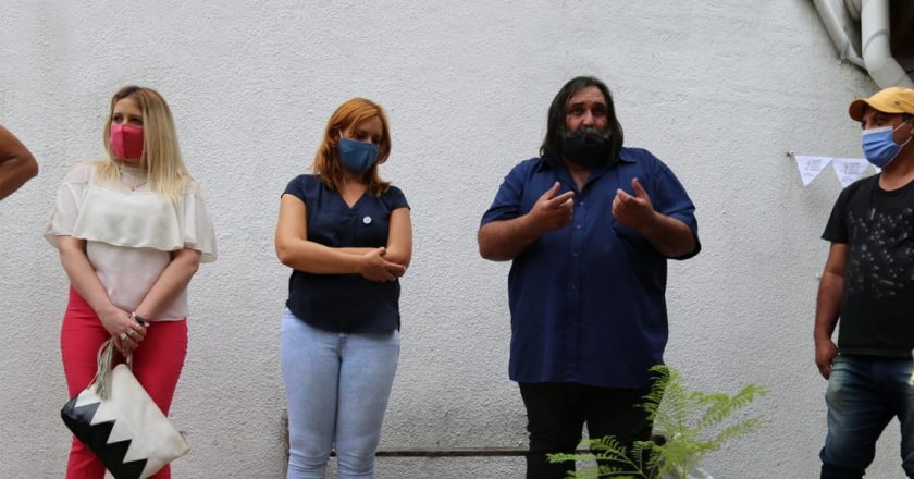 Baradel y otros gremios lanzaron campaña para visibilizar que en la provincia «hay clases»