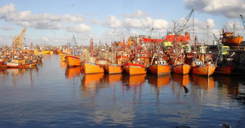 Amenazan con paralizar el lunes la flota pesquera por el trato inhumano a los trabajadores embarcados contagiados de Covid-19