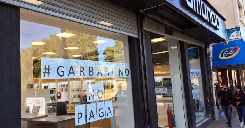 Trabajadores de Garbarino escracharán a Rosales en una de sus oficinas