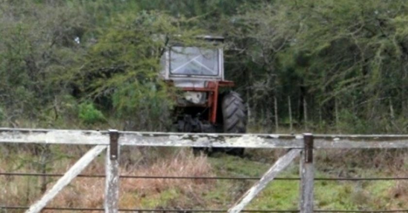 Un cosechero que trabajaba en negro fue pisado por un tractor