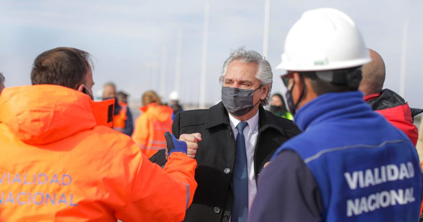 Otorgan una ayuda económica de 11 mil pesos a trabajadores de empresas autogestionadas afectadas por la pandemia