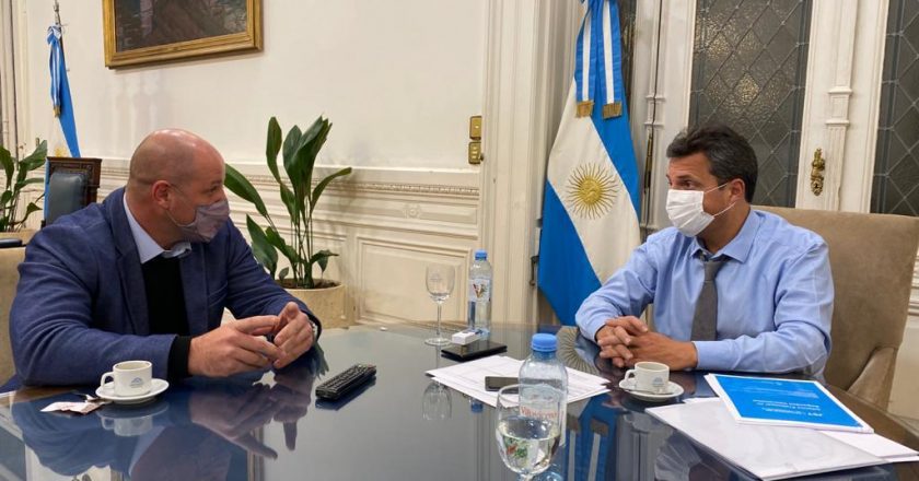 Ferroportuarios analizaron con Sergio Massa mejoras para combatir el contrabando en los puertos