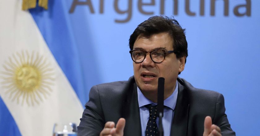 Moroni rechazó el proyecto de despedir sin pagar indemnización y defendió el modelo sindical argentino