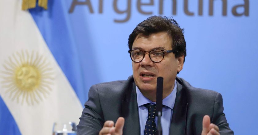 Moroni confirmó que se reabrirán las paritarias «cuando sea necesario» para ganarle a la inflación y descartó una reforma del sistema de indemnizaciones