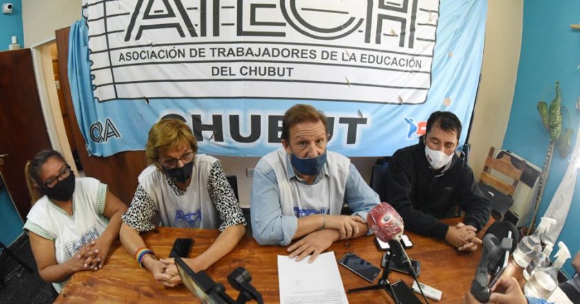 Docentes de Chubut ya definieron una huelga por 48 horas tras el receso invernal en reclamo de reapertura de paritarias