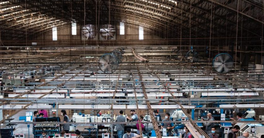 Dass relanza la producción de Nike en Argentina y reincorpora casi 300 despedidos en el macrismo