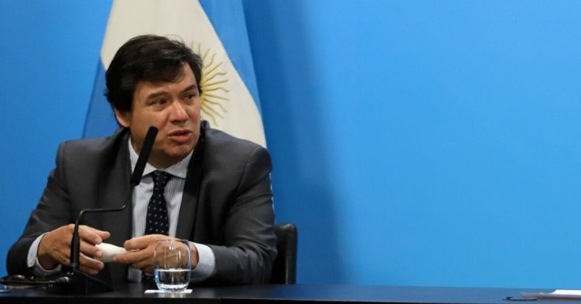 #Oficial Se adelantó el aumento del Salario Mínimo Vital y Móvil que sube 35% hasta septiembre