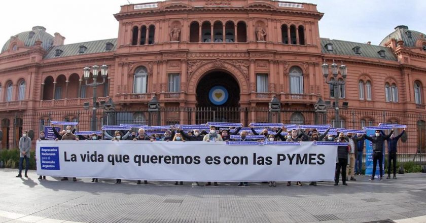 Empresarios se ponen a la izquierda de la CGT y respaldan la reducción de la jornada laboral con el mismo salario: «Es una de las estrategias para crear 500 mil puestos de trabajo»