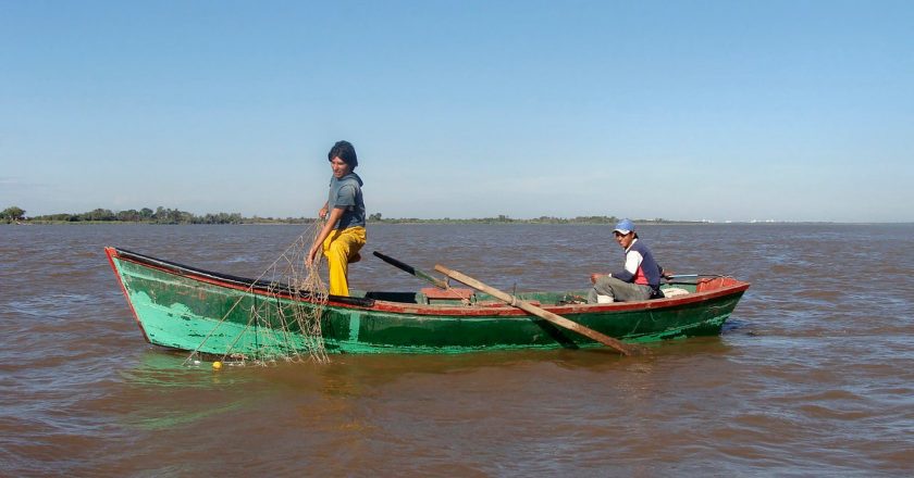 Pescadores realizarán este miércoles un «pescadazo» frente al Congreso de la Nación por la baja del río Paraná y la crisis