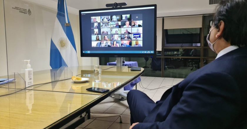 #AHORA El Salario Mínimo Vital y Móvil subirá arriba del 50% y llegará a los 33 mil pesos