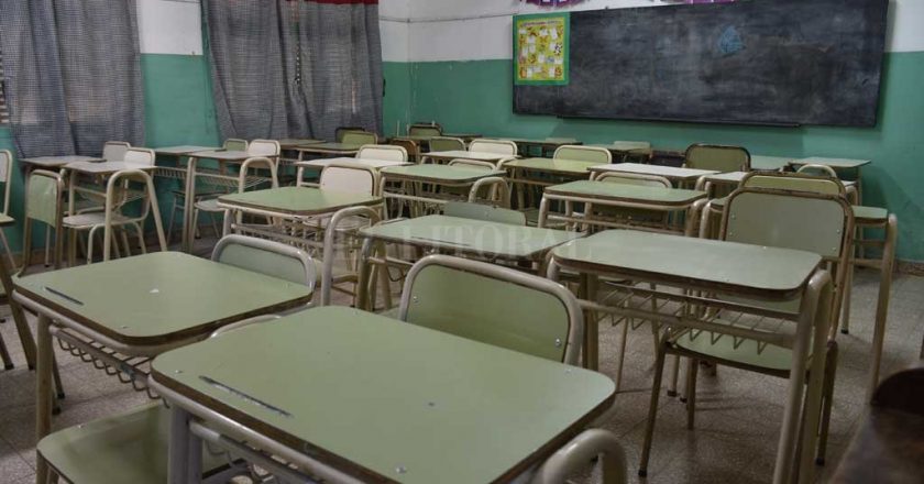 Los docentes de escuelas públicas de Santa Fe aguardan para mañana «una oferta superadora»