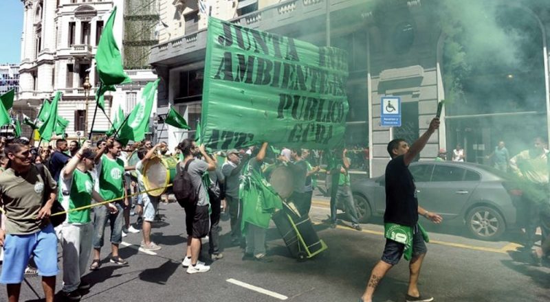 «El empresariado tiene que aceptar el congelamiento de precios, porque nosotros vamos a paritarias y después se licua en las góndolas»