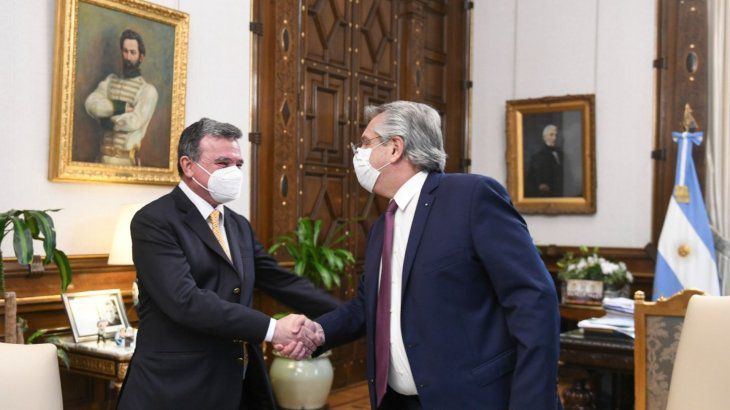 Aluar acordó con el Gobierno y la UOM reabrir su planta de Puerto Madryn y crear 600 empleos