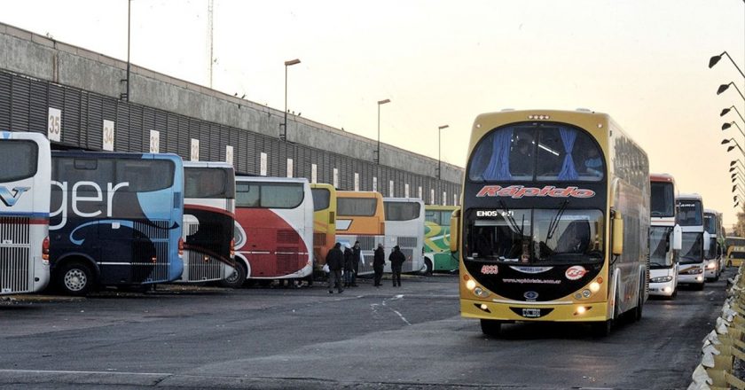 La UTA acordó aumento y levantó el paro que iba a hacer en el interior del país