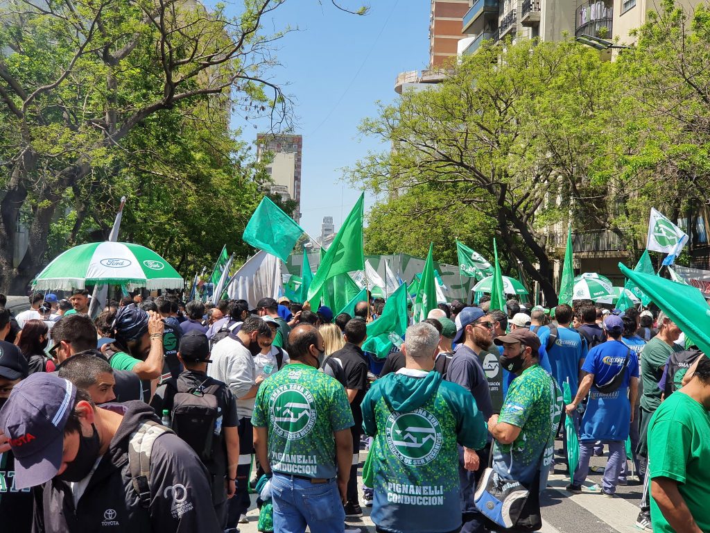 Los mecánicos del SMATA en la movilización del 18 de Octubre