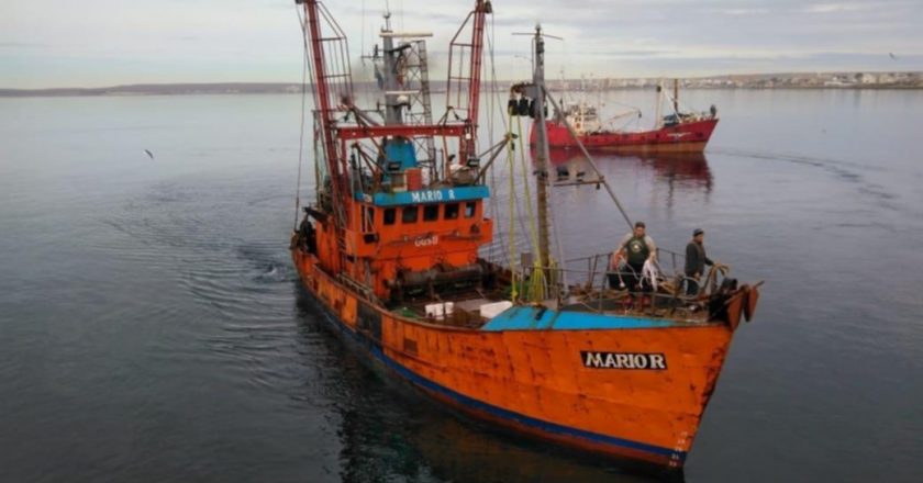 Conductores y motoristas navales acuerdan paritaria del 52% en la pesca