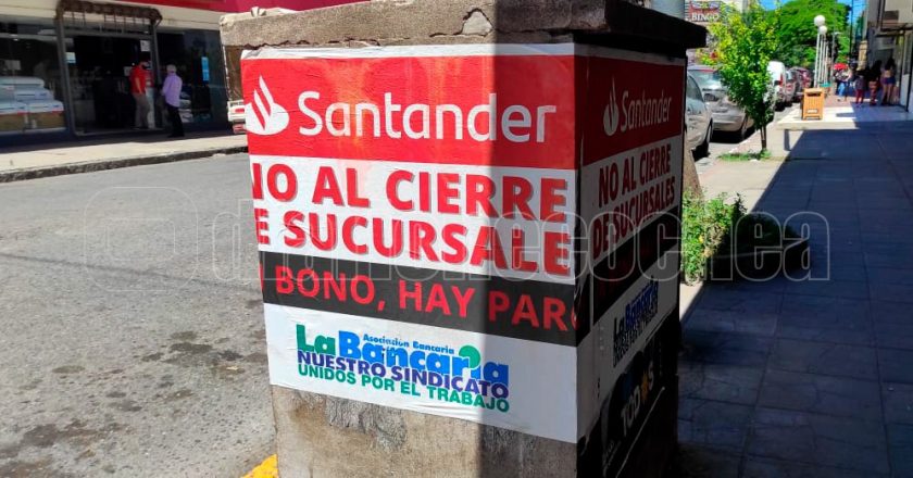 La Bancaria lanzó un plan de lucha contra la política de achique y despidos del Banco Santander que incluirá una movilización a la Embajada de España