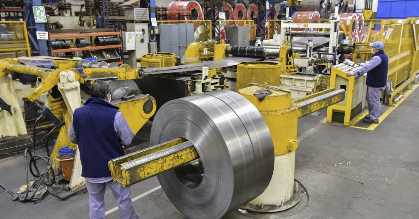 Según la UIA, la actividad manufacturera se encamina a cerrar el año con una suba superior al 10%