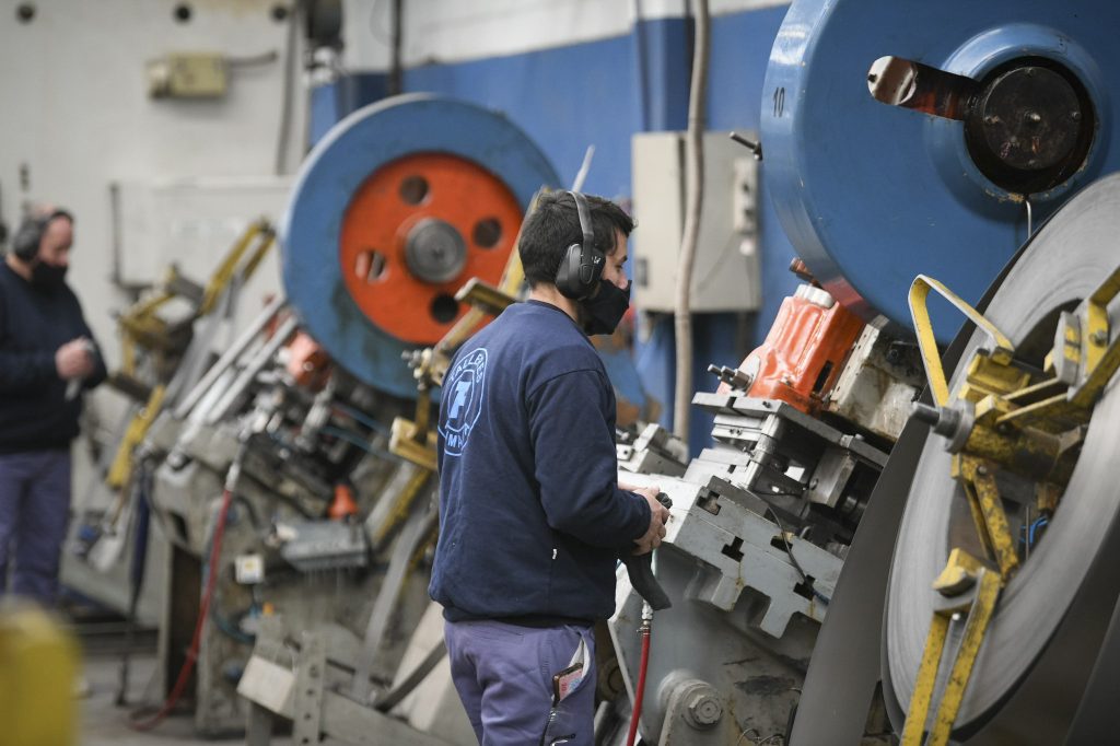 Volvió a crecer en noviembre la producción de las pymes industriales y en el año acumula suba de 22,7%