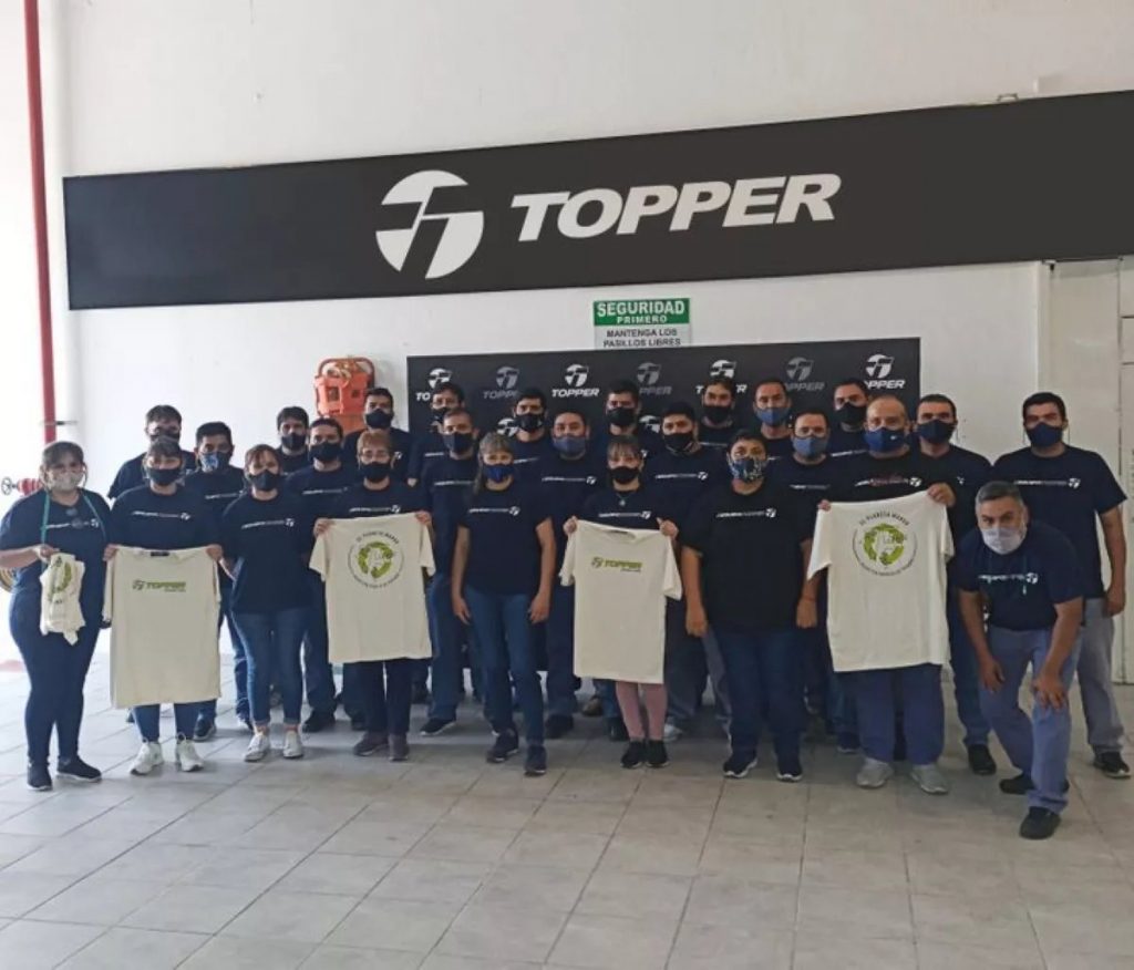 Topper producirá por primera vez en su historia indumentaria deportiva en Tucumán y ya sumó 250 operarios el último año