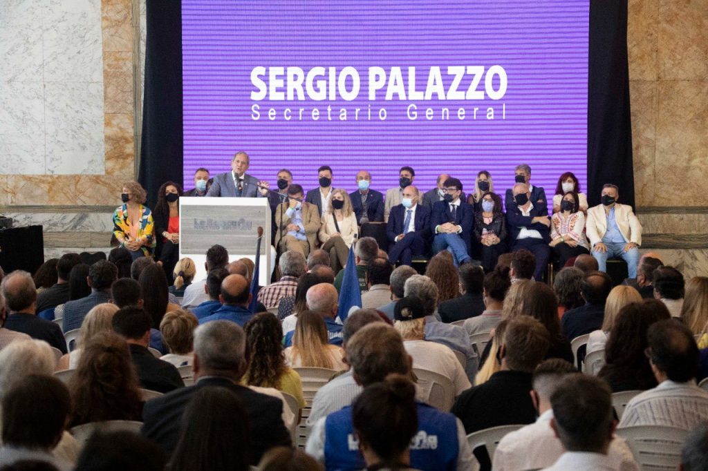 Palazzo reasumió al frente de La Bancaria y convocó a los militantes a dar "la lucha para sostener el empleo y el poder adquisitivo del salario"
