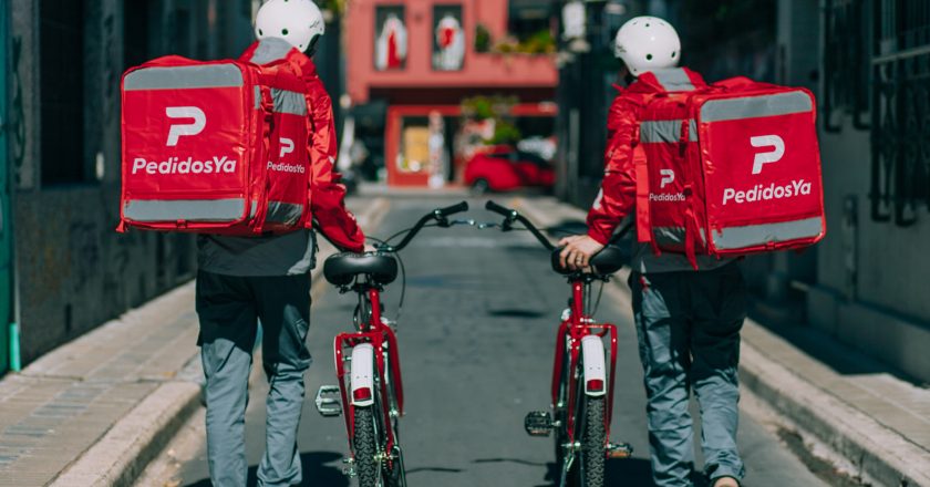 El Gobierno de Kicillof insiste en regular el trabajo en las plataformas de delivery: «No pueden crecer con chicos que pedalean todo el día»