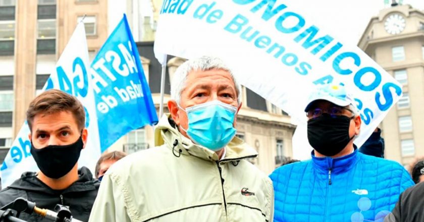 Camaño cree que va a derrotarlo en las urnas y ya proyecta cortarle a Barrionuevo el manejo de la paritaria y de la salud