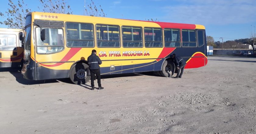 Bustinduy puenteó a Fernández y resolvió el conflicto de los trabajadores de Transporte Nueva Pompeya y Necochea